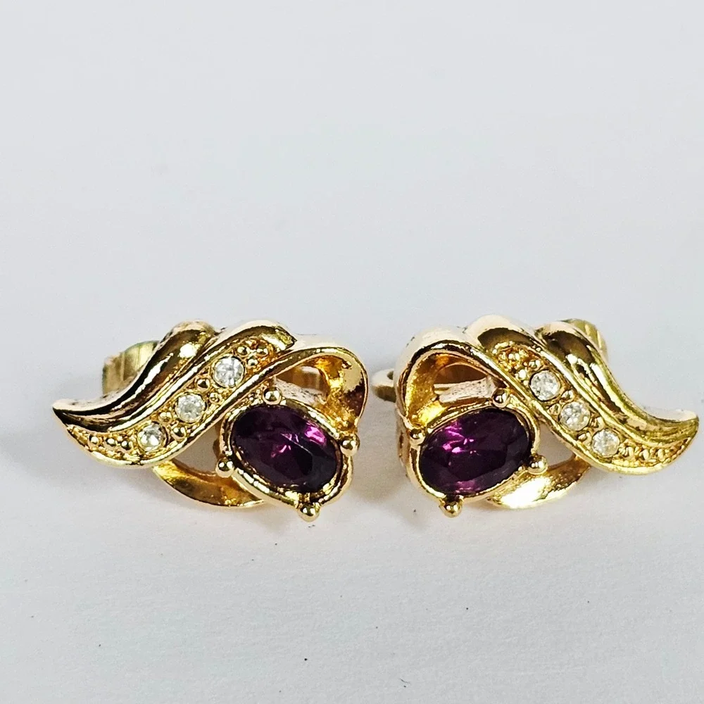 Vintage Avon Clip On Earrings Faux Amethyst Gold Tone Rhinestone‎ Glam Regency